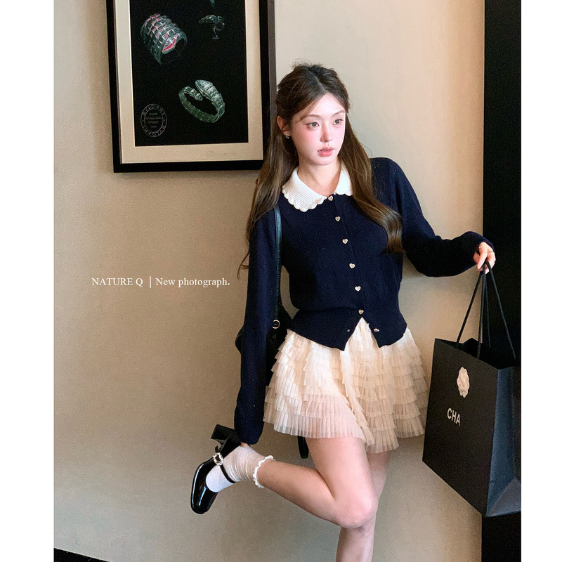 杨小卷 miu系千金穿搭 撞色减龄娃娃领针织开衫女短款上衣 1OO棉|undefined