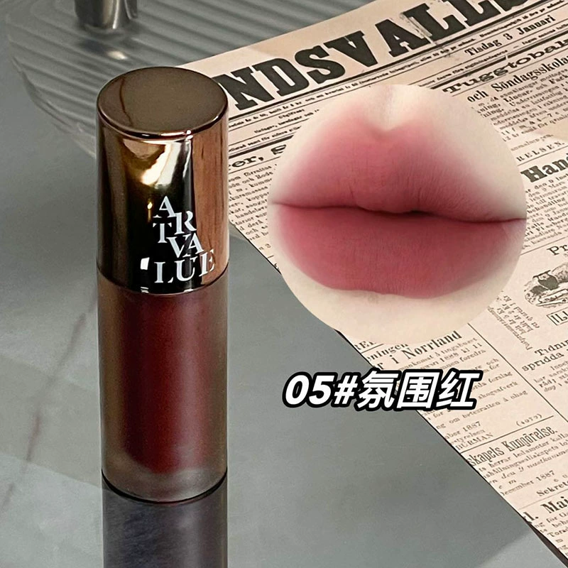Matte metallic lipstick (Art Value), punk style, translucent shading