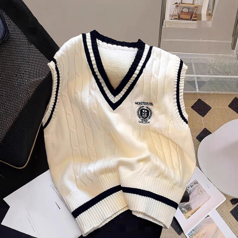 European and American Autumn and Winter New Basic Versatile Hemp Pattern Badge V Neck Vest Knitted Sweater Vest Jacket