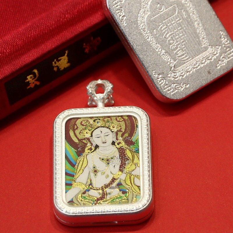 手绘描金尺寸2.5x3.5厘米小钛钢唐卡黄财神扎基拉姆吊坠厂家批发|undefined