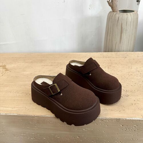 Fashionable Women's Winter Half Slippers with Fleece Lining, Thick Soles, and Hooded Baren Boots for Warmth, Outdoor Wear, Fluffy Shoes