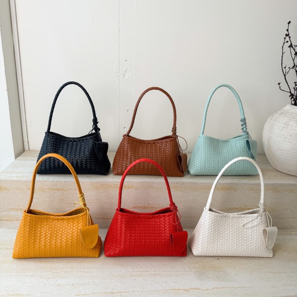 Korean French Style Niche Woven Underarm Bag, Elegant Retro Shoulder Bag, Fashionable Baguette Handbag