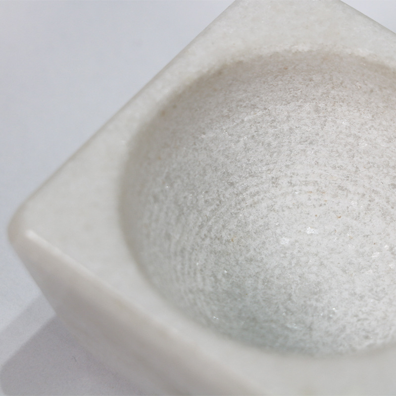 ���Ʊ�ŷ��ɫ����ʯ�ķ������������ʳС�Ե�����Ʒ����Сζ��