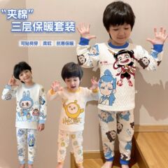 秋冬児童保温下着三層綿を挟んで家庭服を厚くする
