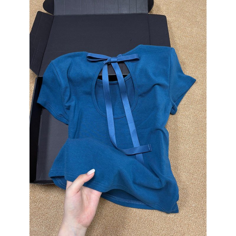 Purely desirable hot girl bow-knot hollow-out beautiful back blue short-sleeve T-shirt for women, summer design, slim-fit, trendy top Purely desirable hot girl bow-knot hollow-out beautiful back blue short-sleeve T-shirt for women, summer design, slim-fit, trendy top