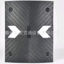 CE 供应优质500*400*50MM橡胶减速带 rubber speed bump