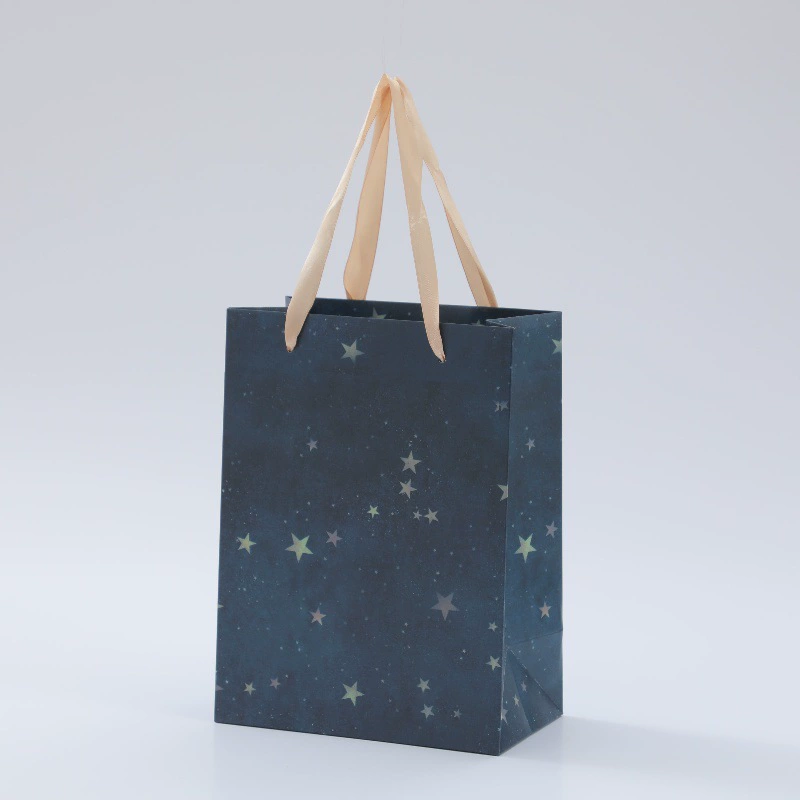 Подарочная сумка с подарочной сумкой Небольшой подарок изысканная бумага открывания окна портативная подарочная сумка фабрика прямых продаж оптом