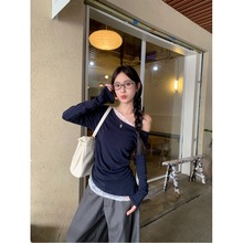 设计感蕾丝拼接斜肩长袖T恤女2025早秋辣妹性感修身显瘦露肩上衣