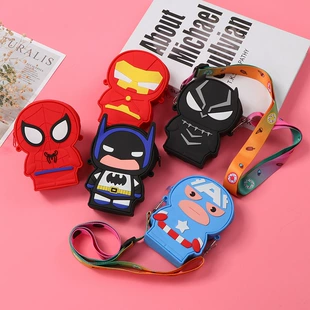 Детская сумка из силикона с антистресс-игрушкой на плечо