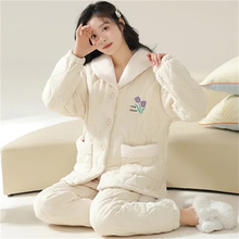 �A��˯��Ů�����¿������ɐ����ӼӺ�ӽq��ů���e�Ҿӷ����b��ɫ