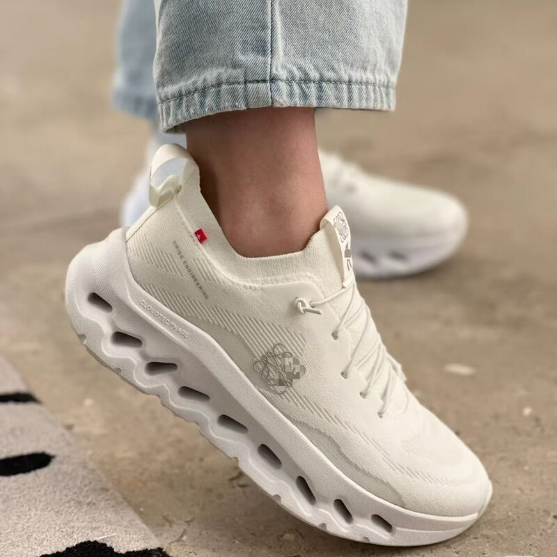 Cross-Border on Running Loewe X on Cloudtilt Men's and Women's Shoes Breathable Shock-Absorbing Outdoor Trendy Leisure Sports