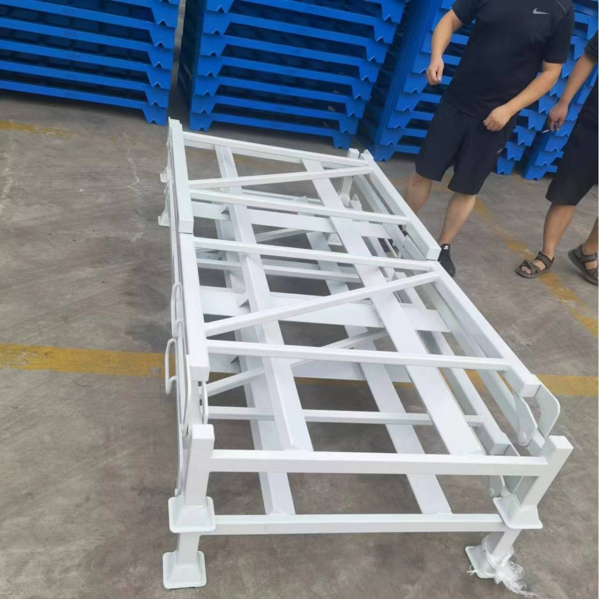 轮胎放置铁架 轮胎方便存放取出折叠料架 轮胎存放架金属网架