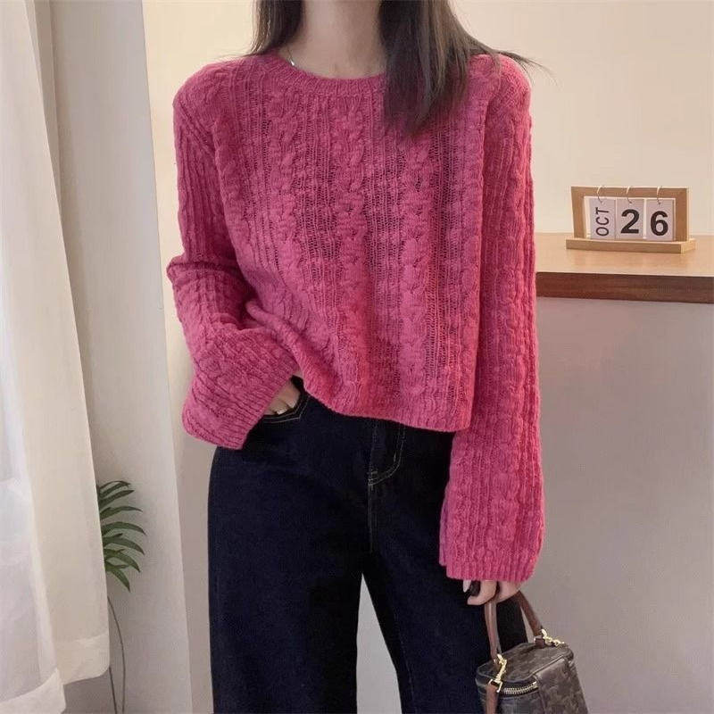 Red demi-season short knitted body-friendly sweater with a round…