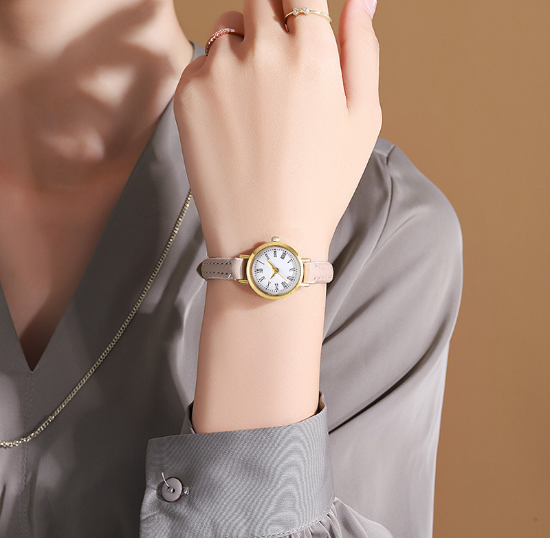 Orologio da donna al quarzo con cinturino in scala romana, semplice e casual, da donna_voghion.com