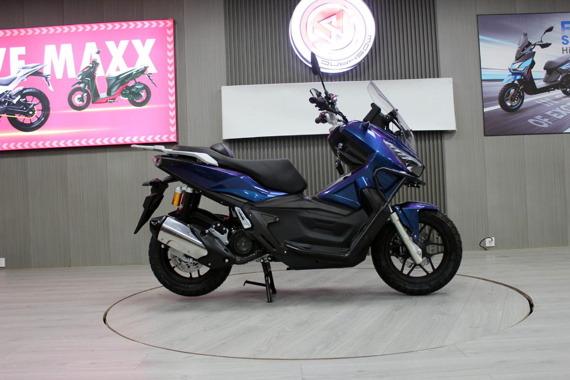 Source Factory Fuel-Saving Scooter Transportation Two-Wheeled Motorcycle Powered in Russia Special Supply