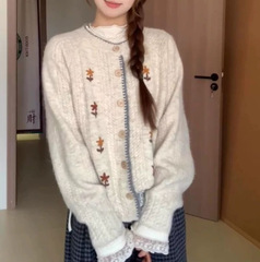 韩系刺绣花朵针织开衫女秋冬新款流行风格宽松外穿毛衣外套上衣
