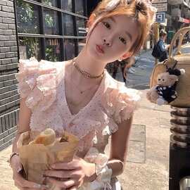 法式波点荷叶边短袖上衣夏季百搭洋气粉色衬衫约会穿搭日系上衣