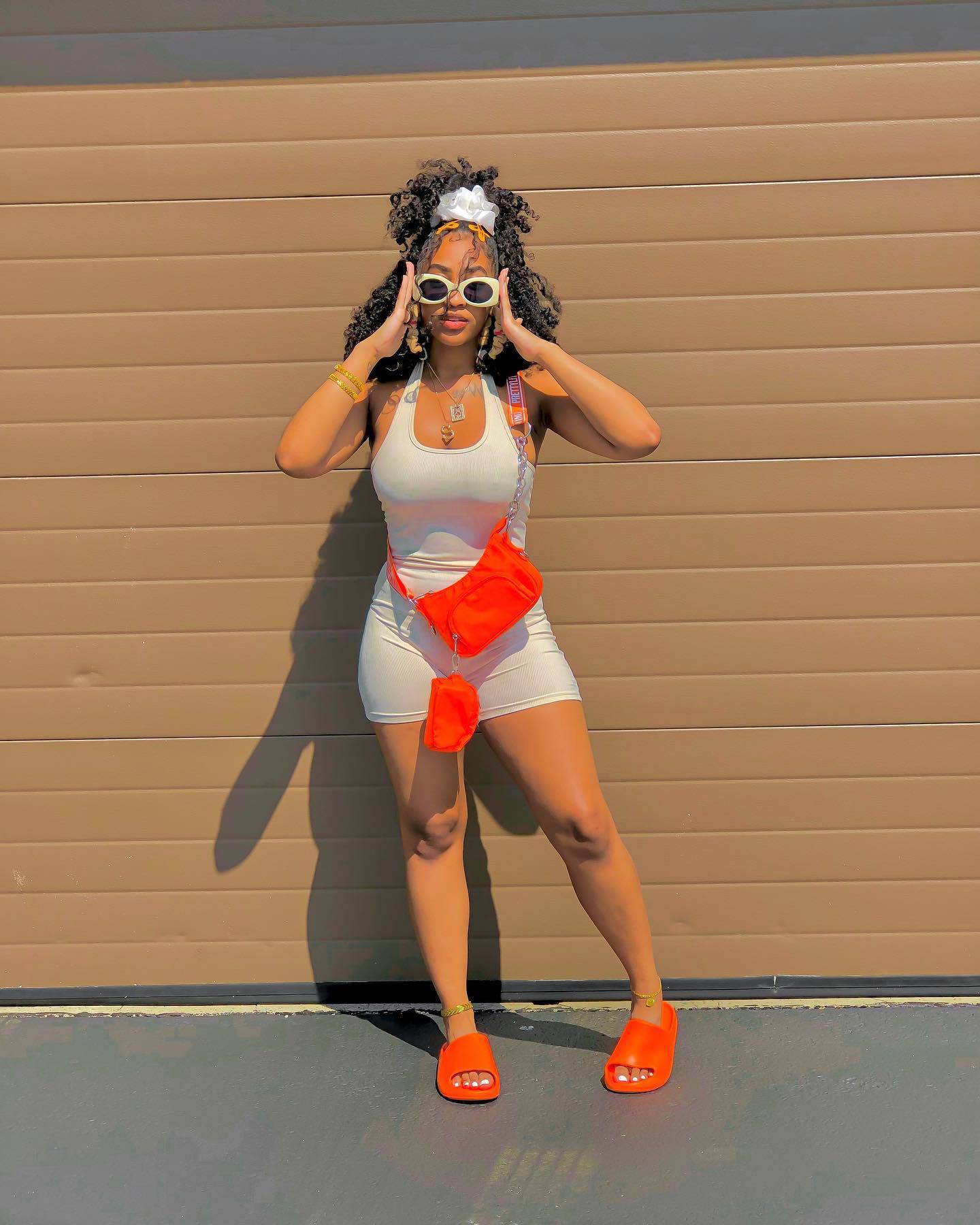 A5302 Tuta da donna casual estiva tinta unita con collo appeso_voghion.com