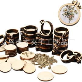 木质工艺品;塑料工艺品;衣夹裤夹