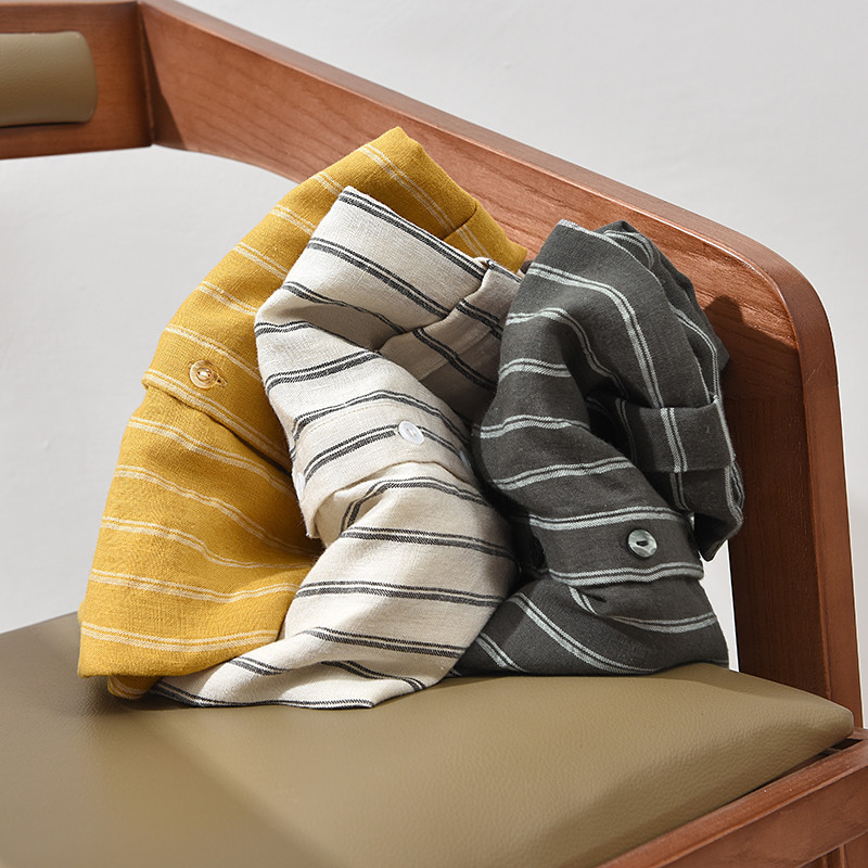 Camisa de manga corta japonesa a rayas de los hombres de moda de verano flojo Delgado collar de pie camisa camiseta de moda pulgadas ropa de los hombres