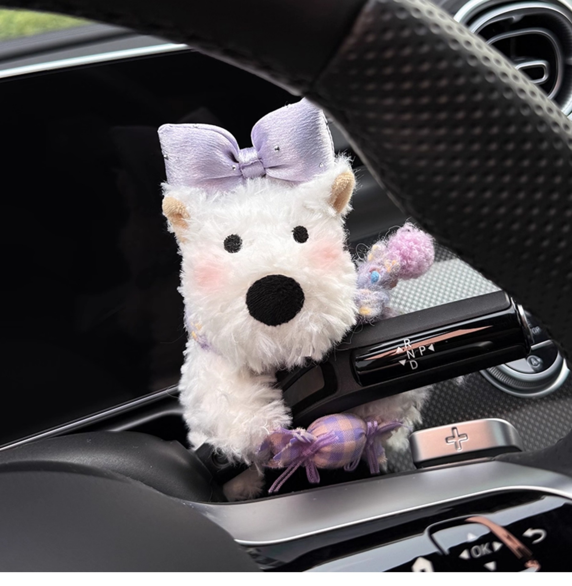 West Highland Terrier Car Dashboard Decoration Steering Wheel Ornament Puppy Doll Wiper Figurine Dashboard Decoration for Women