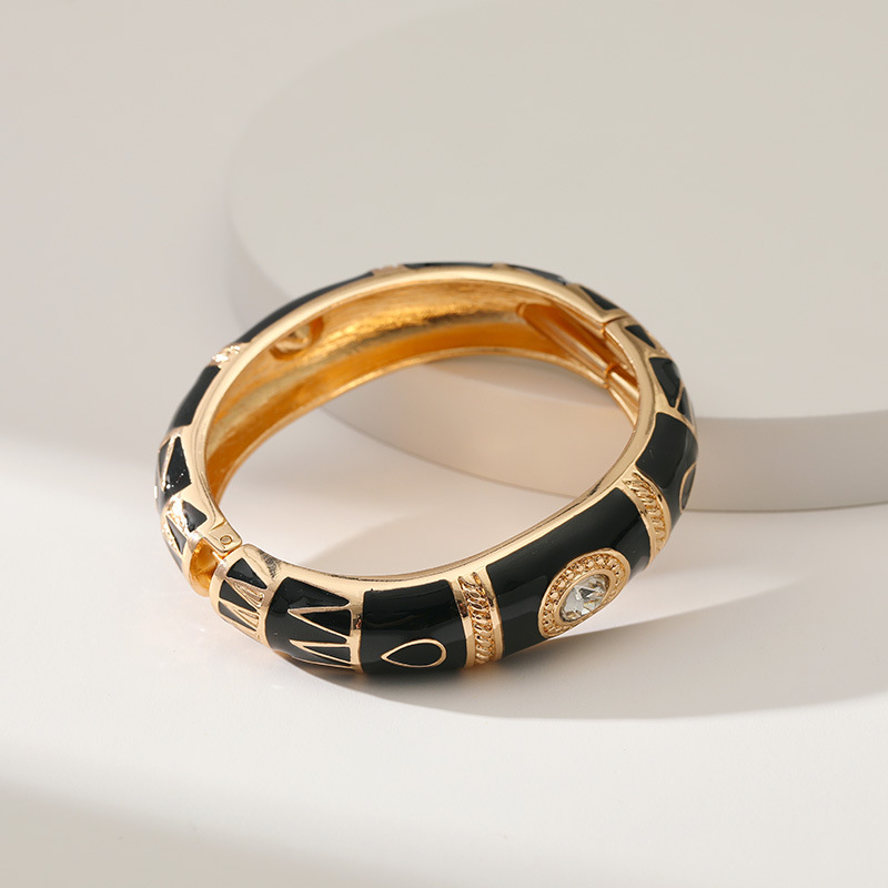 1 Piece Fashion Geometric Alloy Enamel Inlay Artificial Gemstones Women's Bangle display picture 3