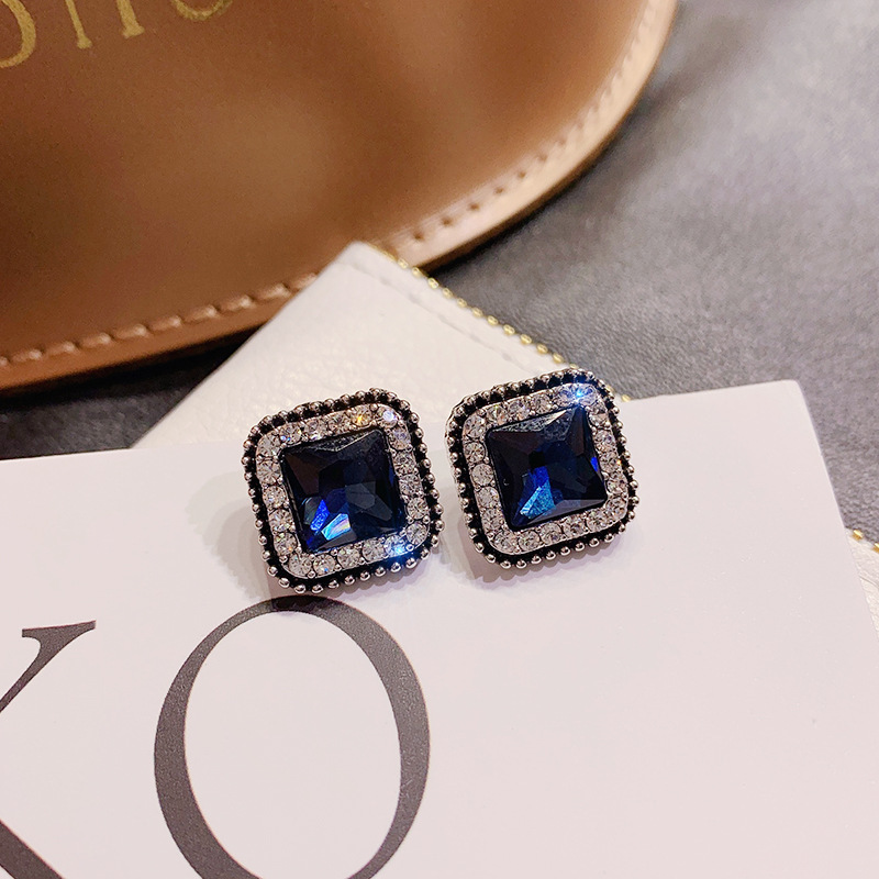 Fashionable blue square elegant earrings