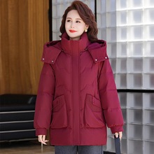 专柜高档时尚羽绒服女士短款中老年白鸭绒加厚妈妈装品牌羽绒外套