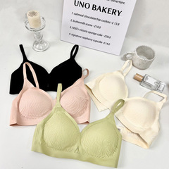 New 931 Cloud Feeling Lace Sexy Bra with Centering Push-up for Small Bust to Enhance Size, Moisture-Wicking and Breathable Soft Support Women's Underwear