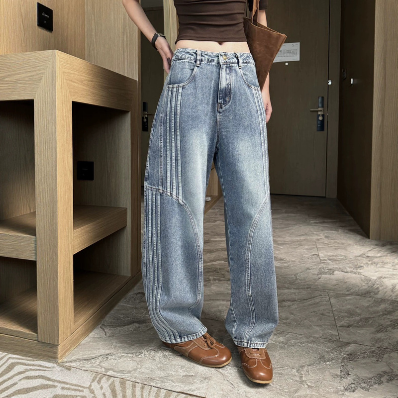 Factory direct sales: new autumn collection of wide-leg jeans with a stylish, all-cotton design, featuring an American-style curved cut, model K2681 Factory direct sales: new autumn collection of wide-leg jeans with a stylish, all-cotton design, featuring an American-style curved cut, model K2681