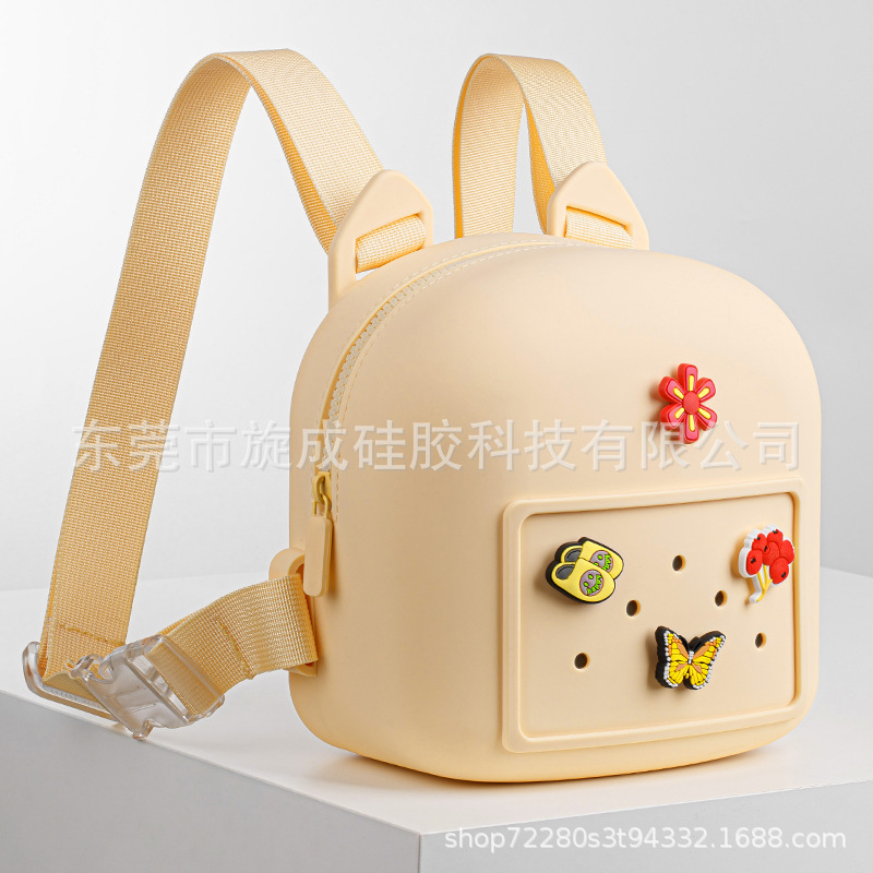 Nuevo al por mayor lindo DIY agujero niños mochila de silicona de gran capacidad mochila de silicona mochila de damas