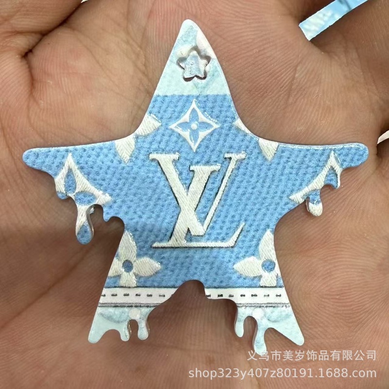 时尚创意大牌小香风浮雕亚克力大片片挂件 穿孔吊坠 DIY饰品配件|undefined