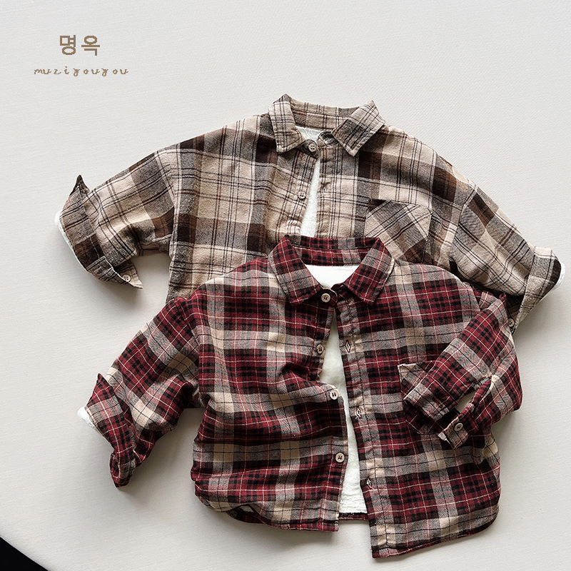 Camisa de cuadros forrado de lana para niños nuevos niños y niñas 2024 invierno estilo coreano retro engrosado camisa tops de los niños