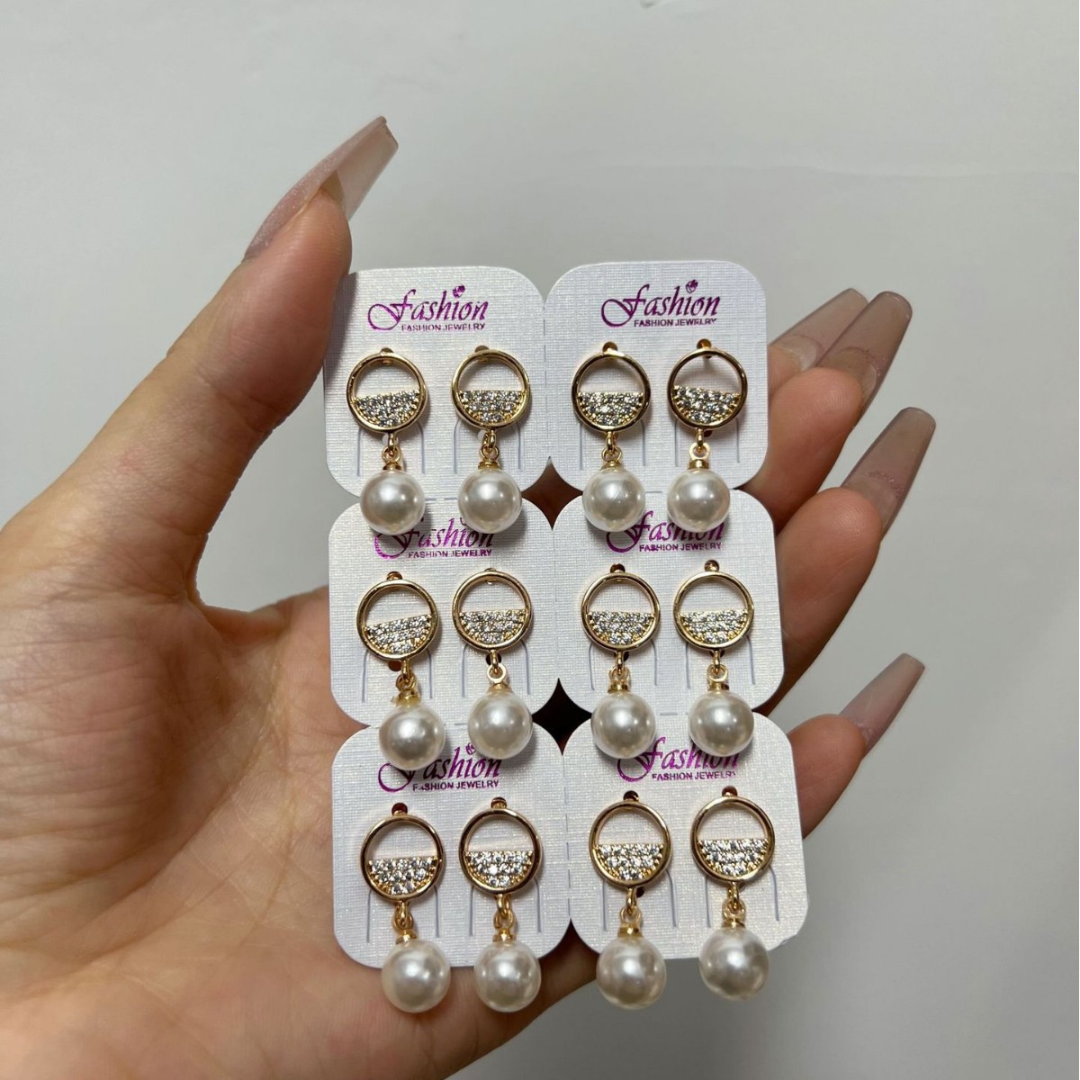Pendientes de perlas de moda transfronterizos pendientes de orejas de bronce dorado de piedra triangular joyas de pendientes de amor al por mayor image 3