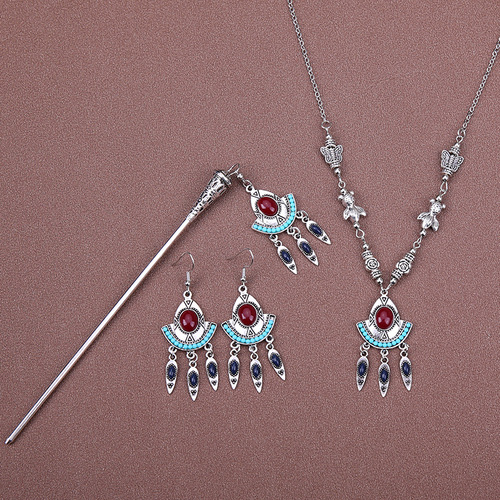 Ancient style Hanfu accessories, headwear, earrings set, tassel slimming forehead chain accessories, ethnic style travel photo accessories