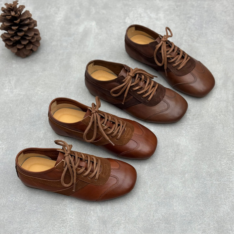 Washed Leather Casual Women's Shoes with Color Rub Finish, Flat Low-Top Lace-Up Style, Comfortable and Versatile Genuine Leather Shoes for Women Washed Leather Casual Women's Shoes with Color Rub Finish, Flat Low-Top Lace-Up Style, Comfortable and Versatile Genuine Leather Shoes for Women