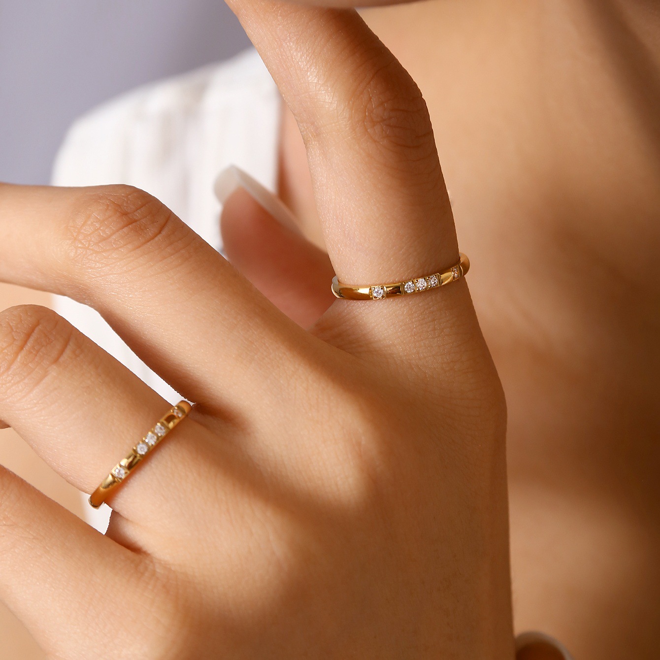 Fashionable elegant geometric ring stainless steel with zircon