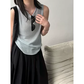女式衬衫;连衣裙;女式T恤