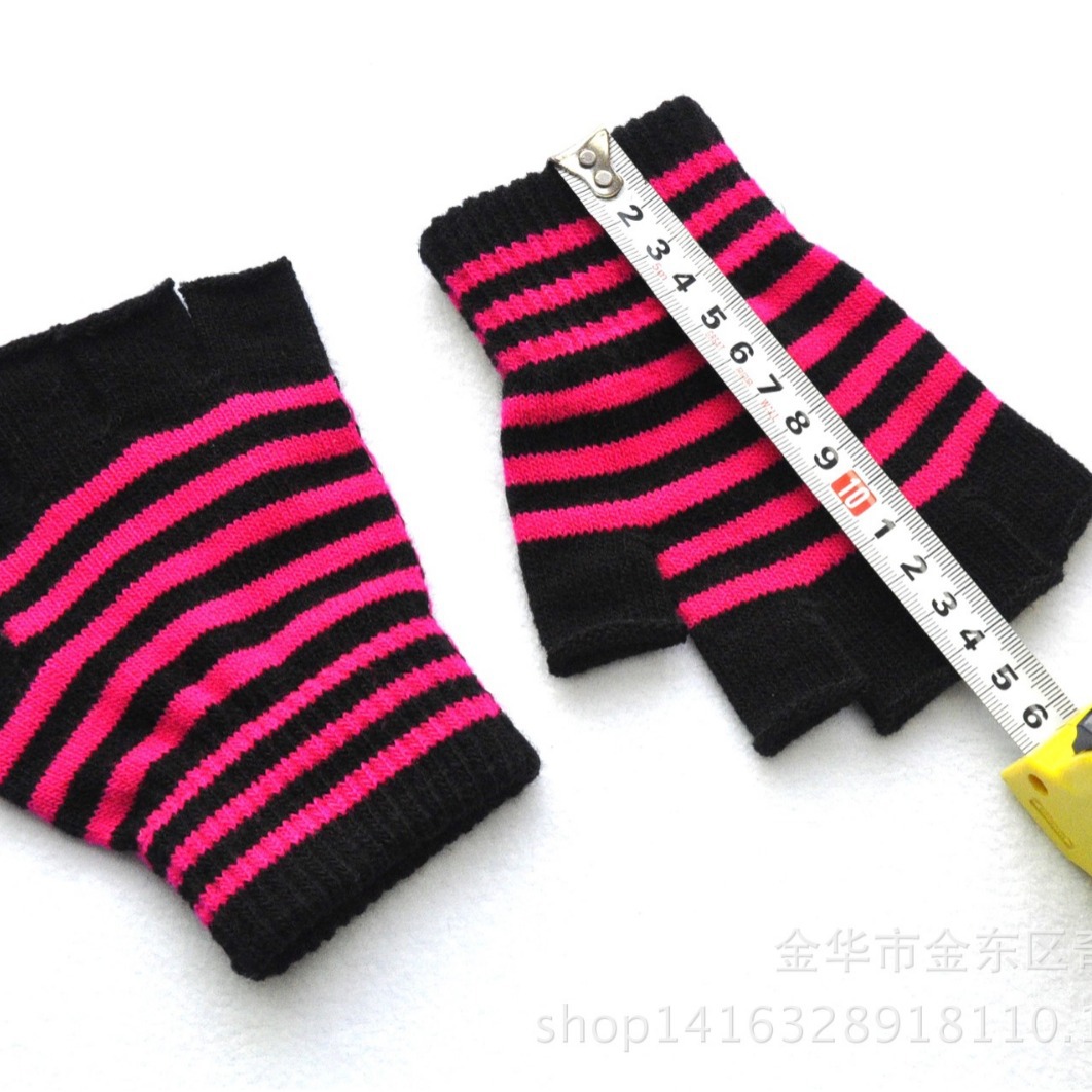 Cross-border dedicado acrílico invierno cálido medio dedo estudiante jugando computadora escrito medio dedo guantes expuestos ventas directas de fábrica