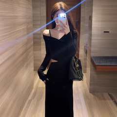 法式黑色露肩v领长袖连衣裙秋装女小个子收腰气质露腰打底长裙子