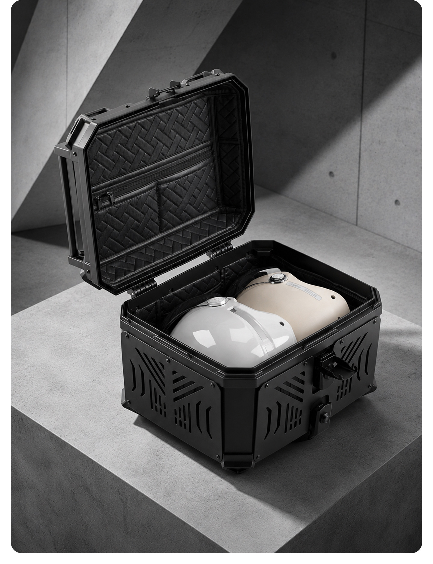 Motorcycle non-aluminum alloy universal large-capacity quick-release waterproof thickened armor rear trunk for electric vehicles