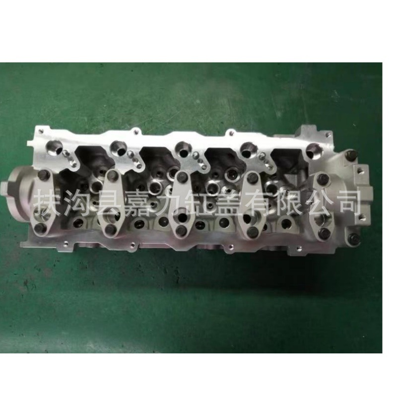 Source factory direct sales auto parts engine parts engine cylinder head D4EA four-cylinder cast iron cylinder head