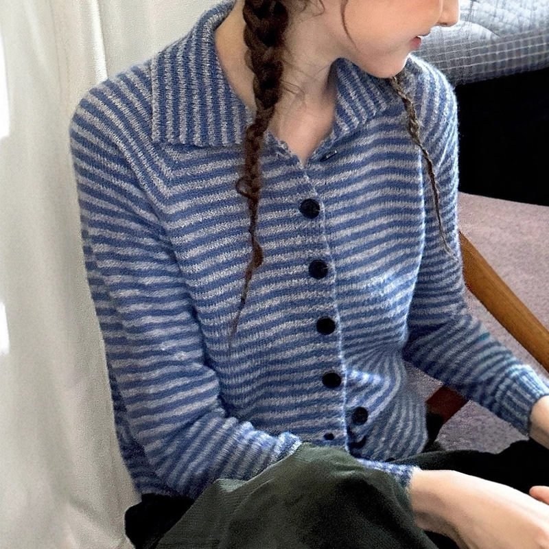 Vintage/Mid-Century Style Contrasting Stripesd Fluffy Wool Slim Fit Knitted Cardigan for Women