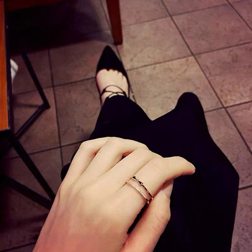 Butterfly knot ring with zirconia setting, copper-plated genuine gold, lightweight, niche, personalized design band ring, non-fading open ring