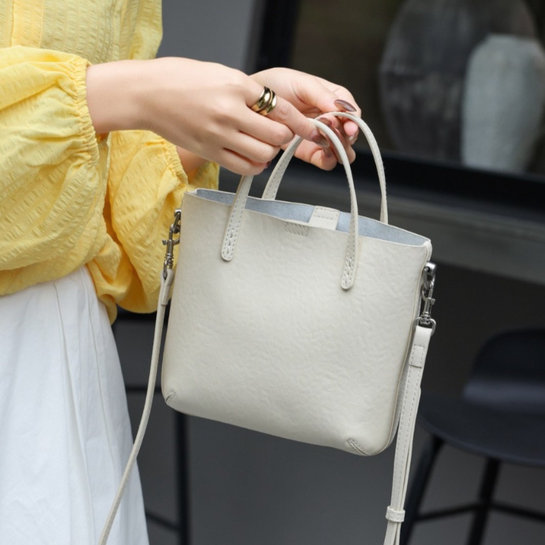 Top Grain Cowhide Vegetable Tanned Niche Commuter Bag Large Capacity 2026 Spring/Summer New Women's Handbag Shoulder Crossbody Bag - Thumbnail 4