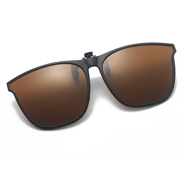 Fashionable sunglasses for traveling