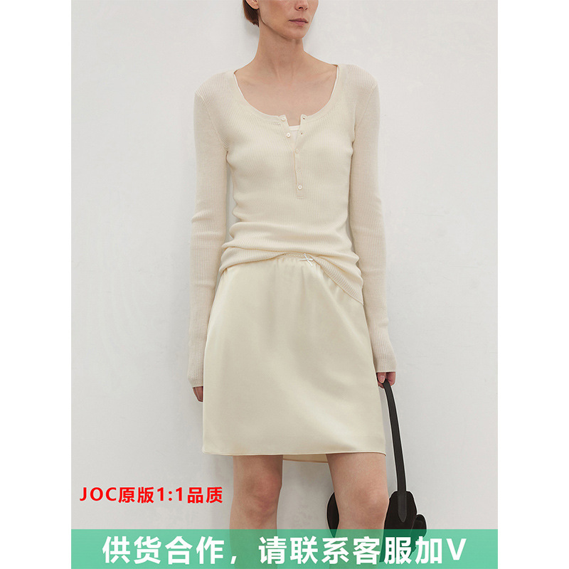 Joc Same Style Layering Look_ Skin-Friendly Pure Wool Exquisite Narrow-Edged Henley Round Neck Knit Base Layer Fine Wool