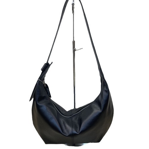 Bolsos de albóndigas de piel blanda de gran capacidad nuevos bolsos de ocio simples para mujeres, 100 bolsos de hombro para viajeros, bolsos de axila