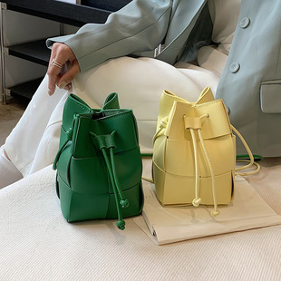 С���OӋ�о���ˮͰ����Ů2023�¿��R����ɫ�r���n��μ�б�����