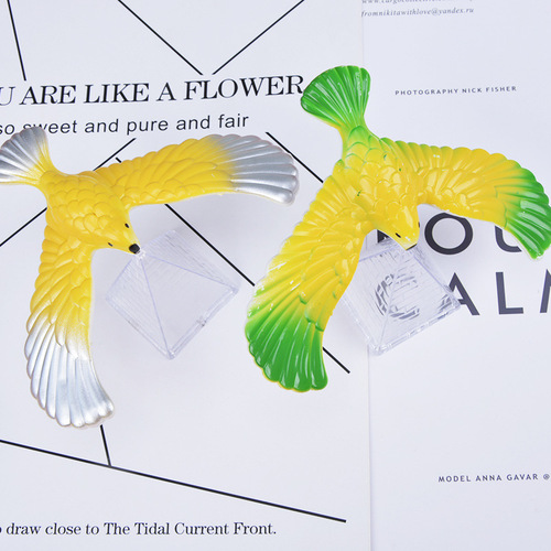 Wobble Bird Gravity Bird 80s Nostalgia Balancing Bird Balancing Eagle Children's Early Education Science and Wisdom Stalls Toys